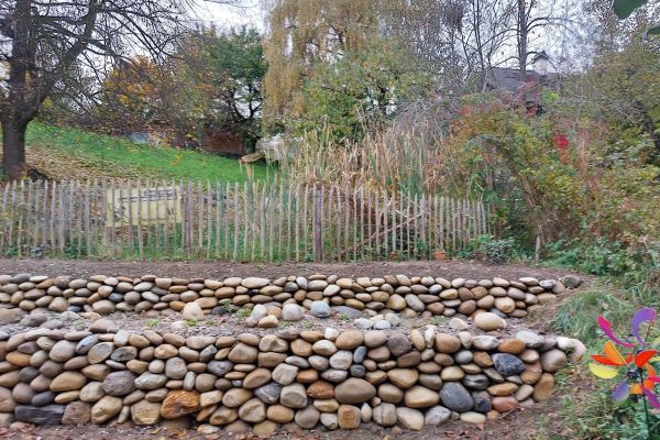 abgerundete-gartengestaltung-051644B241-02A1-75EF-DFB6-DEADA028960C.jpg